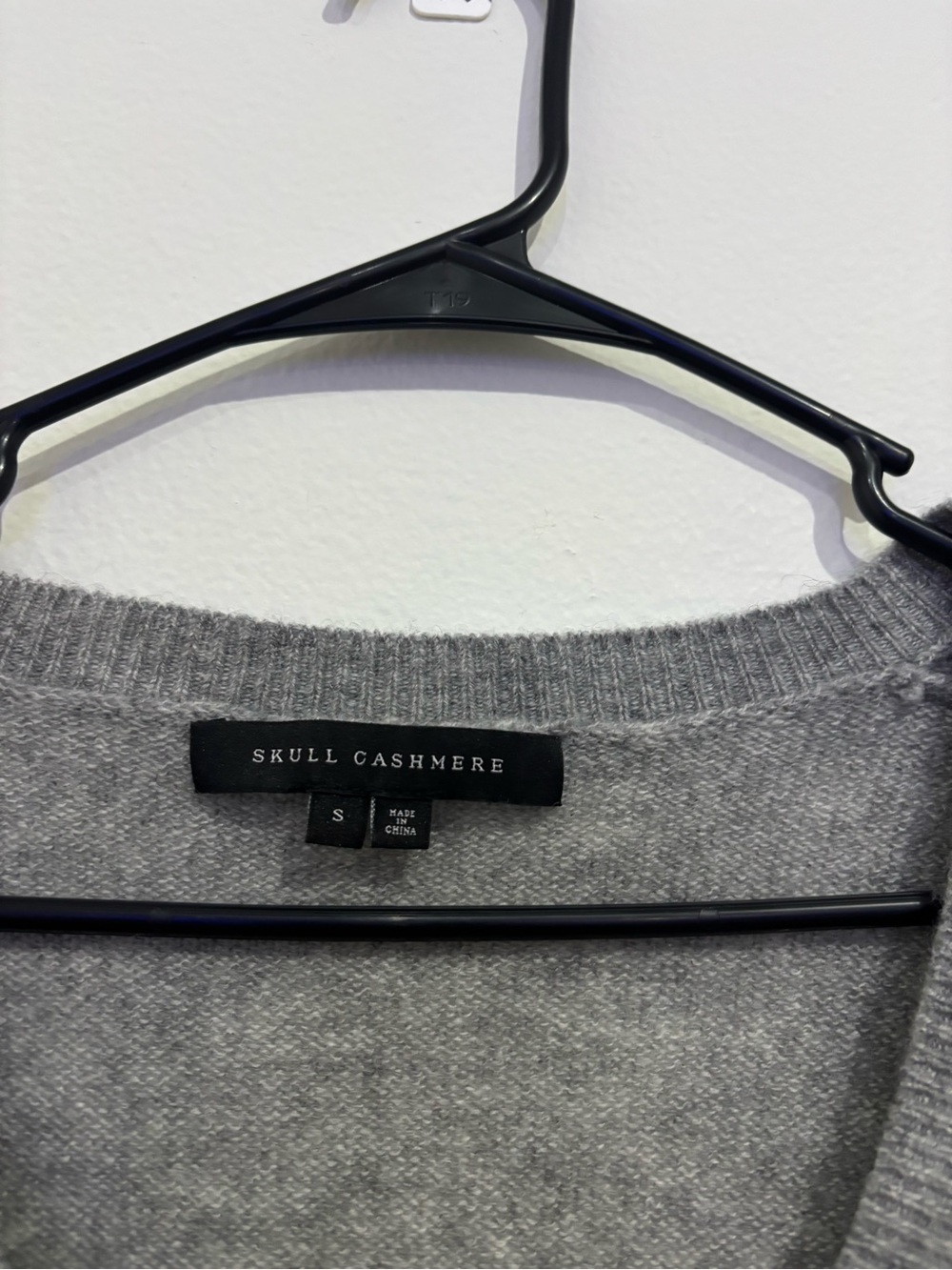 Skull Cashmere Sweater Size Small - Picture 4 of 4